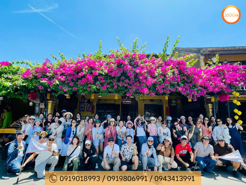 Đoàn khách 360Go check - in tại Hội An